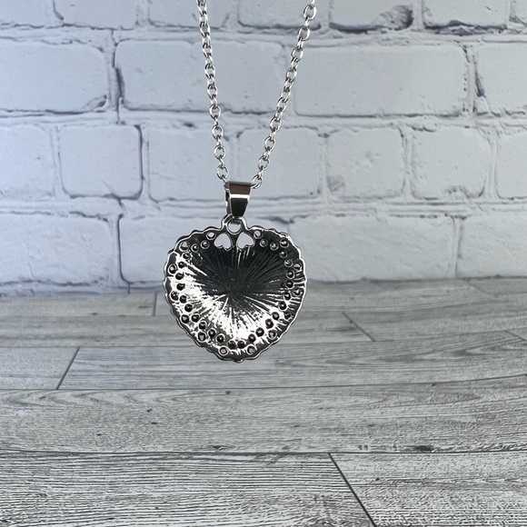 Nib “Mom” heart pendant necklace on chain, silver - Picture 6 of 6